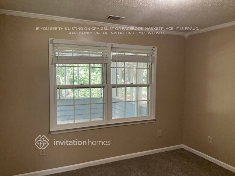 Building Photo - 500 Sequoia Ct