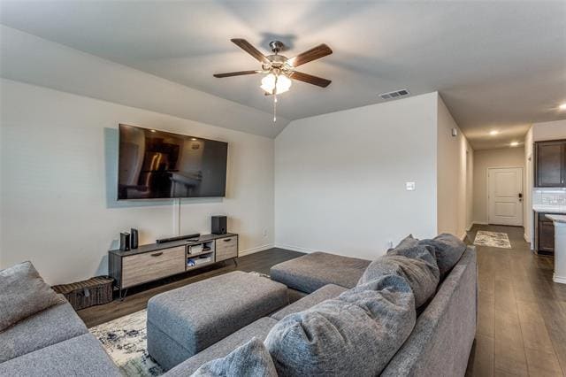 Building Photo - 404 Spur Ridge