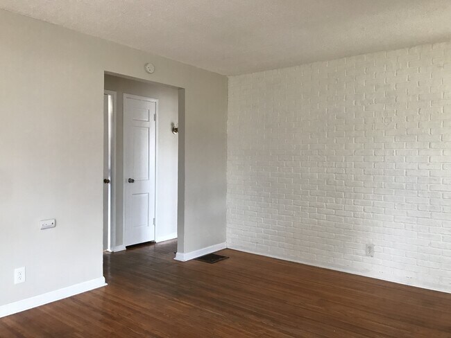 Building Photo - CALL TODAY TO RENT YOUR HOME SWEET HOME !!!