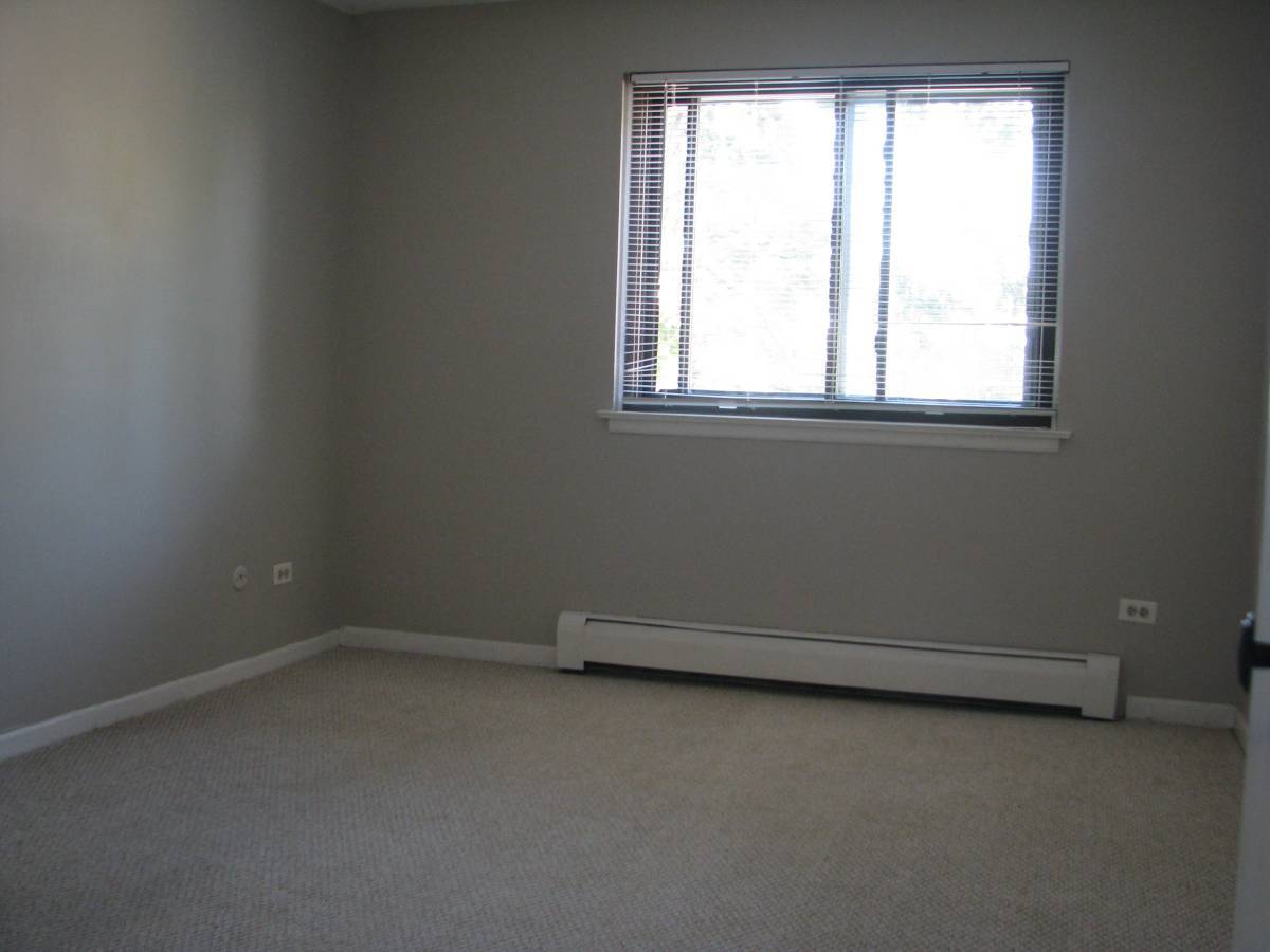 Building Photo - 5511 N Chester Ave