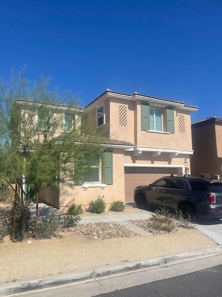 Building Photo - 35403 Bains Ave