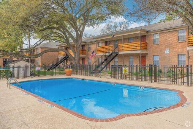 Building Photo - Hidden Park Apartments