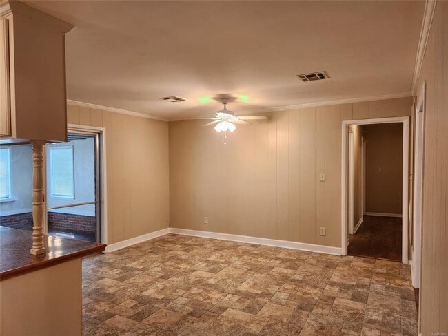 Building Photo - 211 Edgewood Ave