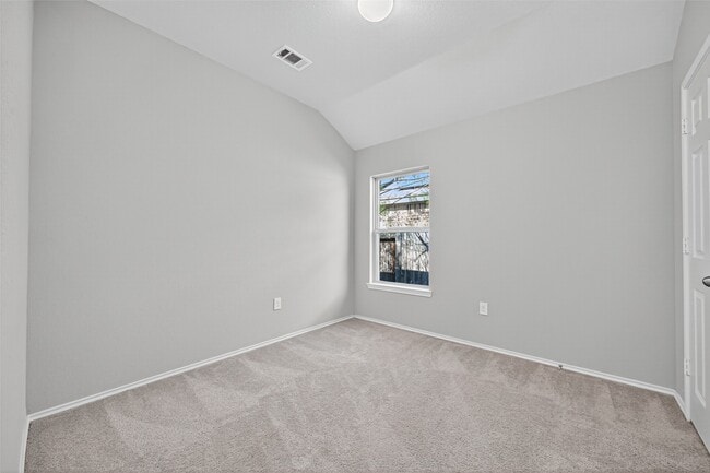 Building Photo - 15171 Willow Tree Ln