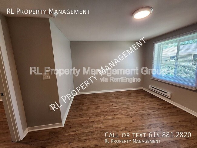 Building Photo - 65 W Moler St