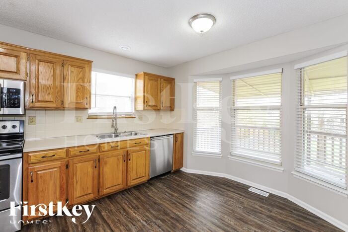 Building Photo - 507 Belmont Dr