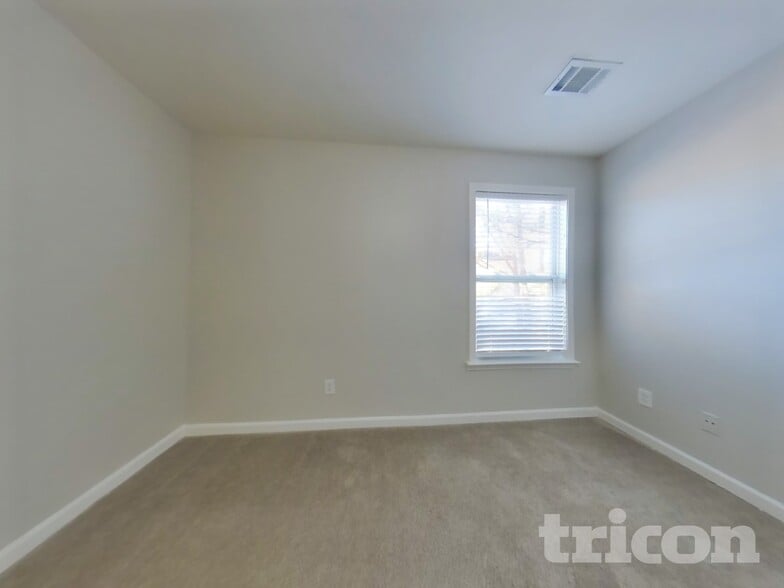 Building Photo - 5275 Argyll Ln