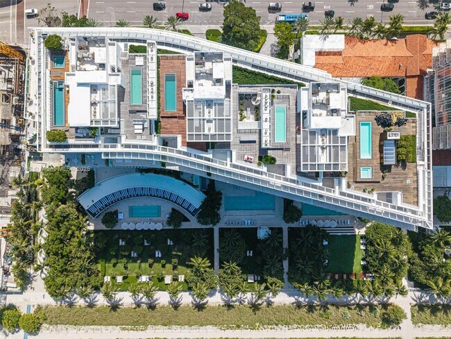 Building Photo - 9001 Collins Ave