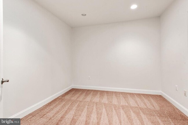 Building Photo - 8319 Quarry Manor Terrace