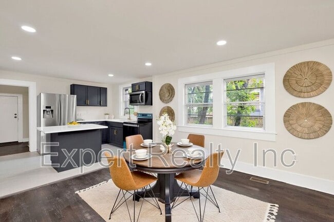 Building Photo - 4345 2nd Ave S