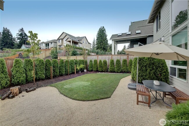 Building Photo - 5Bd/4.5Ba Sammamish House