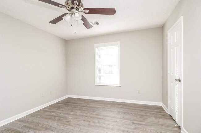 Building Photo - 4419 Kings Valley Cove W