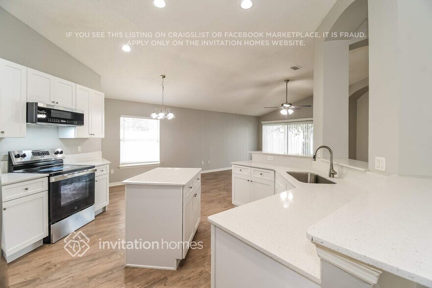 Building Photo - 12587 Brookchase Ln