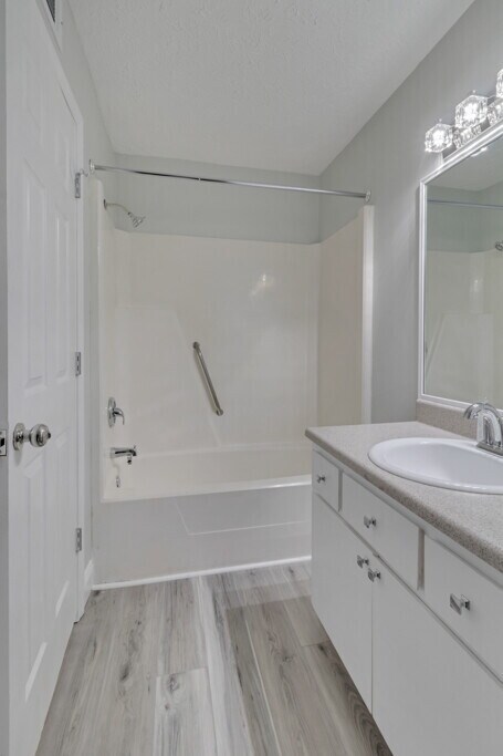 Building Photo - 832 Tibet Ave