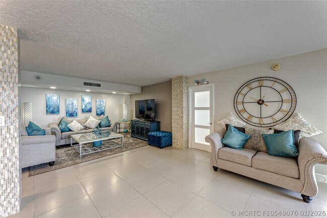 Building Photo - 3900 Galt Ocean Dr