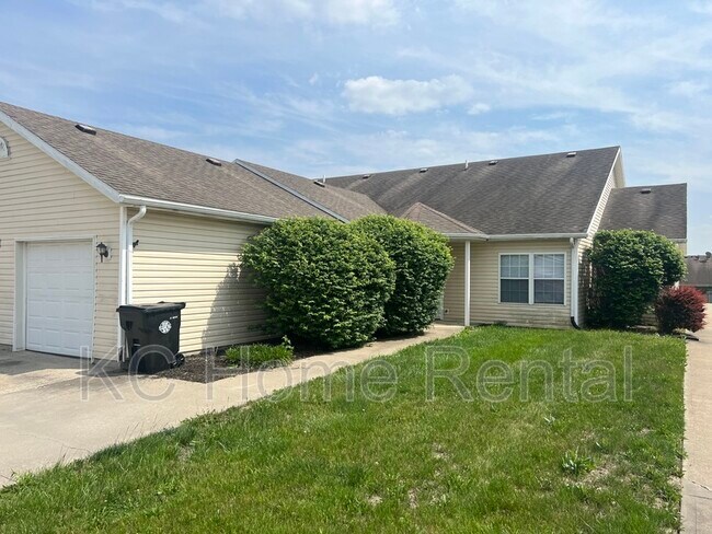 Building Photo - 2128 Highridge Dr