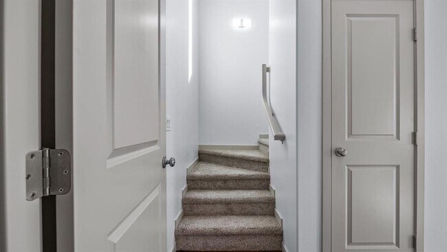 Building Photo - Caspian Way