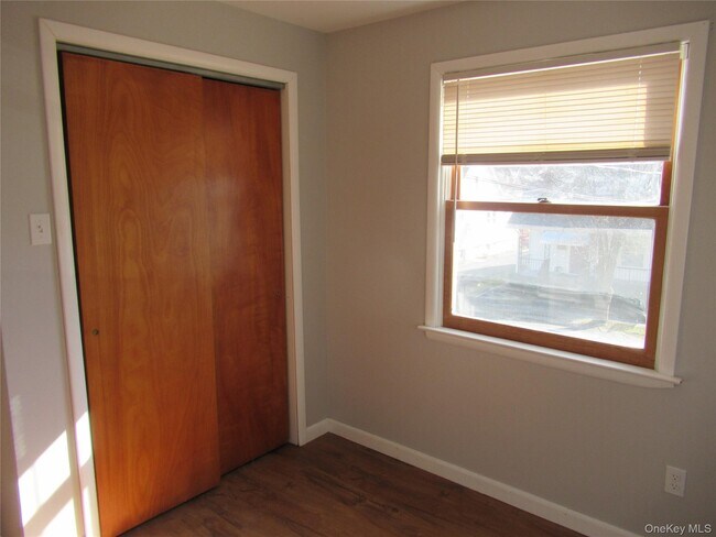 Building Photo - 26 Glass St