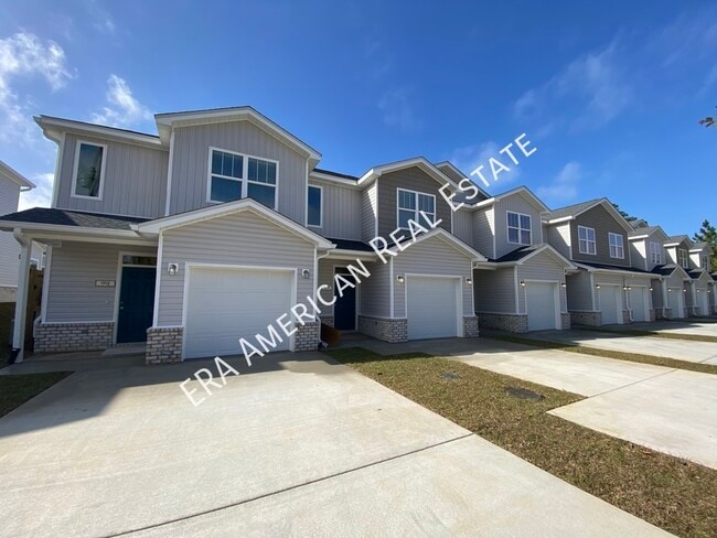 Building Photo - 983 Skylark Rd