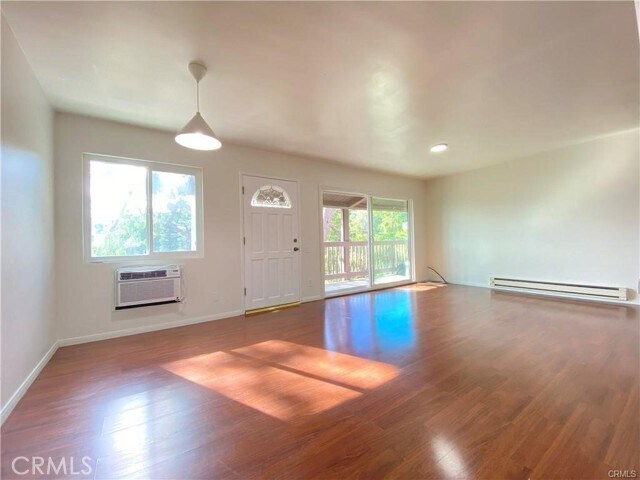 Building Photo - 322 Miraleste Dr