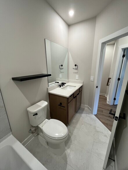 Building Photo - 2615 Wilkinson Pike