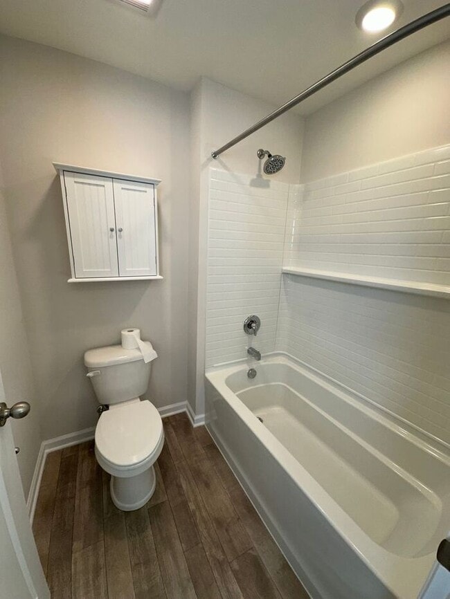 Building Photo - 113 Hunter's Rdg Dr