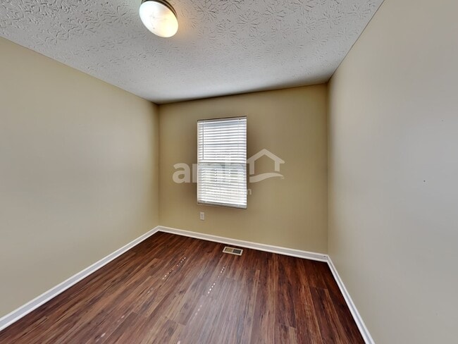 Building Photo - 128 Andiron Drive