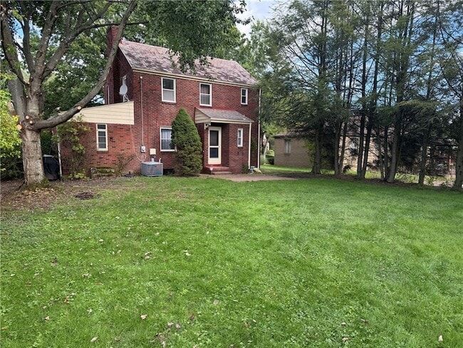 Building Photo - 218 Jackson Cir