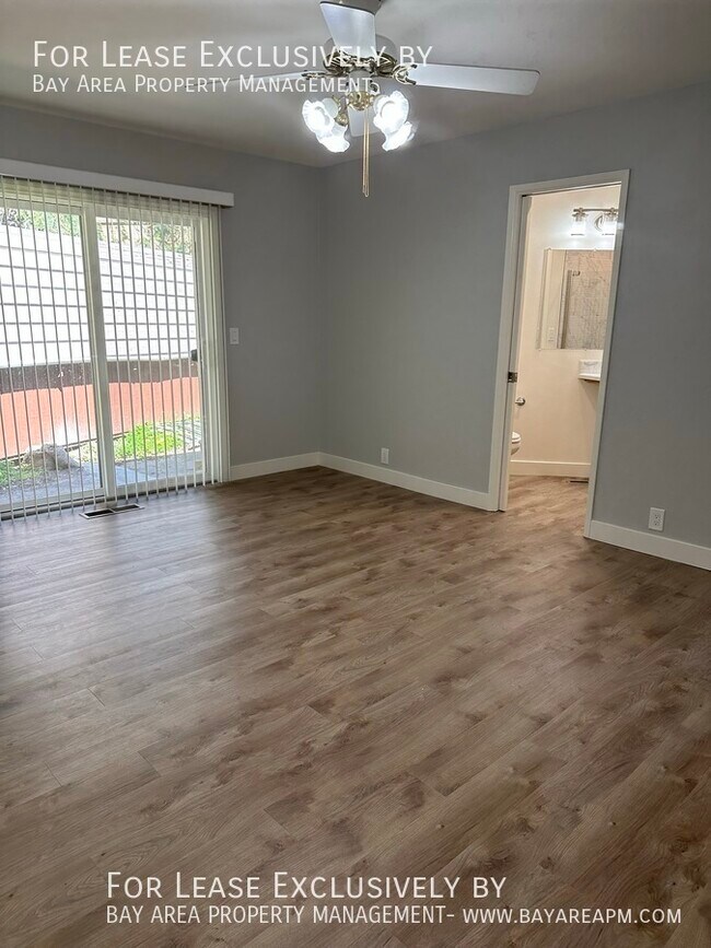 Building Photo - 2498 Edith Ave