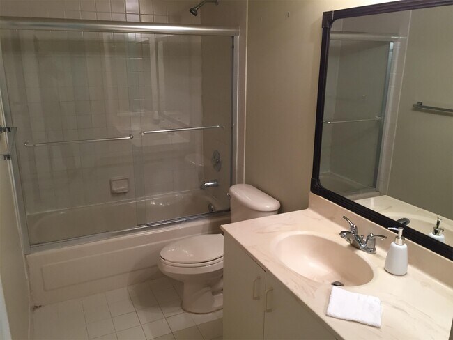 Building Photo - 9001 Wiles Rd