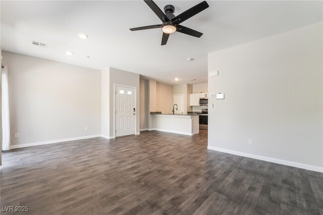 Building Photo - 12731 Epperly St