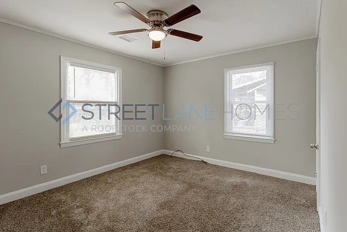 Building Photo - 209 Peachtree Cir