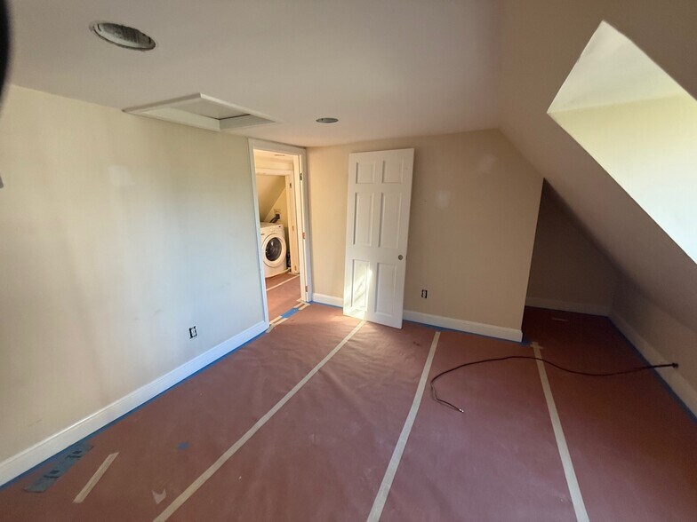 Building Photo - 3 Clarken Ct
