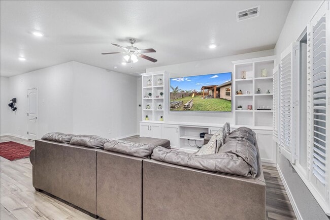 Building Photo - 7938 Fort Griffen Dr