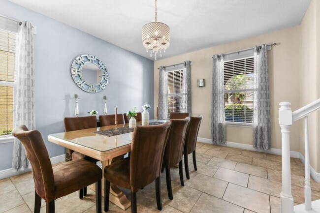 Building Photo - 4425 Acorn Ct