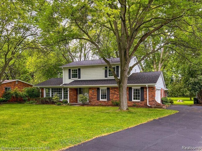 Building Photo - 126 Orchardale Dr
