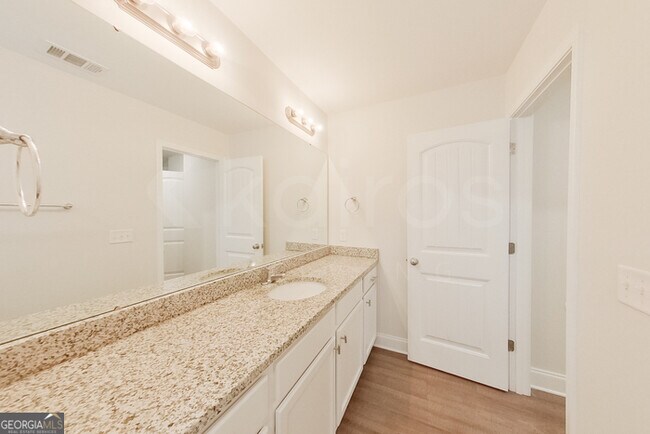 Building Photo - 231 Western Red Cedar Dr