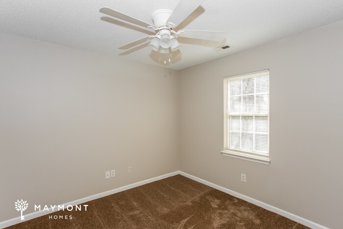 Building Photo - 6039 Shining Oak Ln