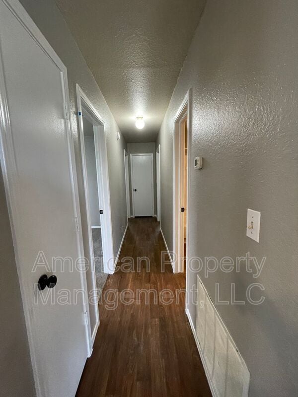 Building Photo - 13120 E 44th St