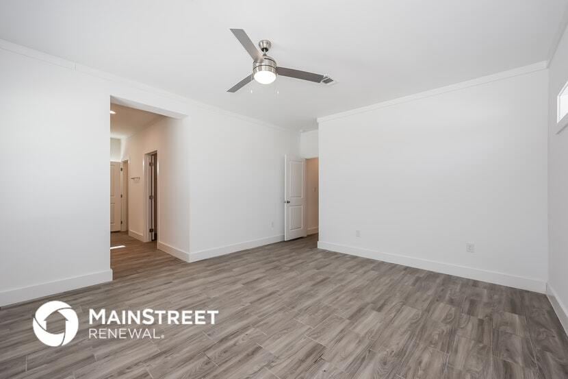 Building Photo - 1605 Daniel St