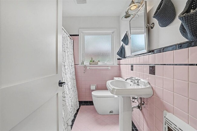 Building Photo - 5803 Shoal Creek Blvd