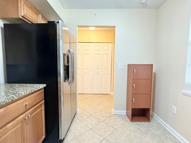 Building Photo - Beautifully updated 3BR/2.5BA townhome in Dale City!