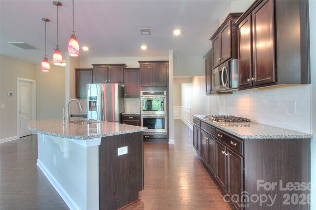 Building Photo - 3013 Hamilton Mill Dr