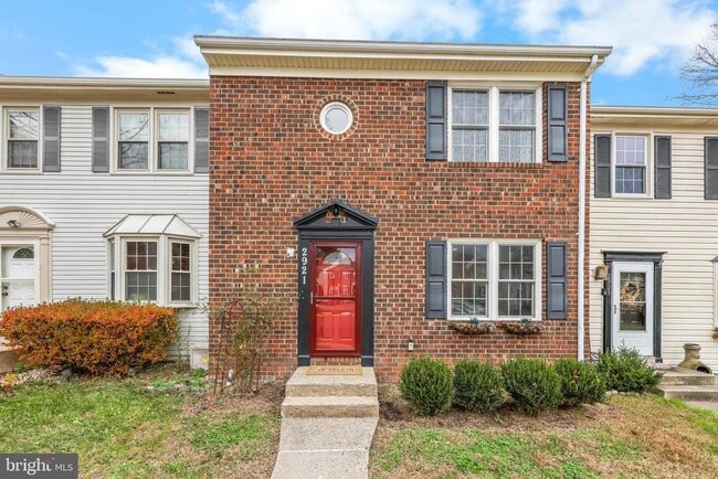 Building Photo - 2921 Lexington Ct