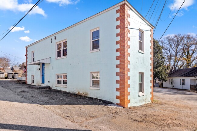 Building Photo - 217 McGarity St