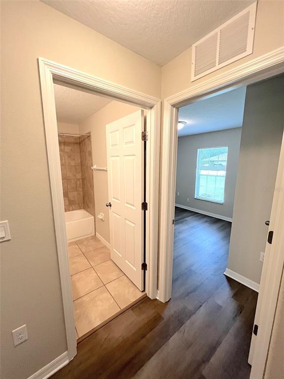Building Photo - 59 Pine Haven Dr