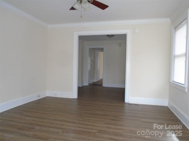 Building Photo - 1606 Richland Dr