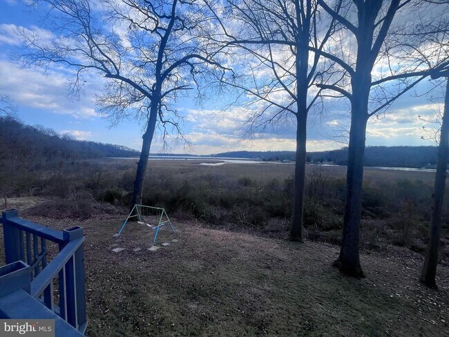 Building Photo - 3012 Cruiser Dr