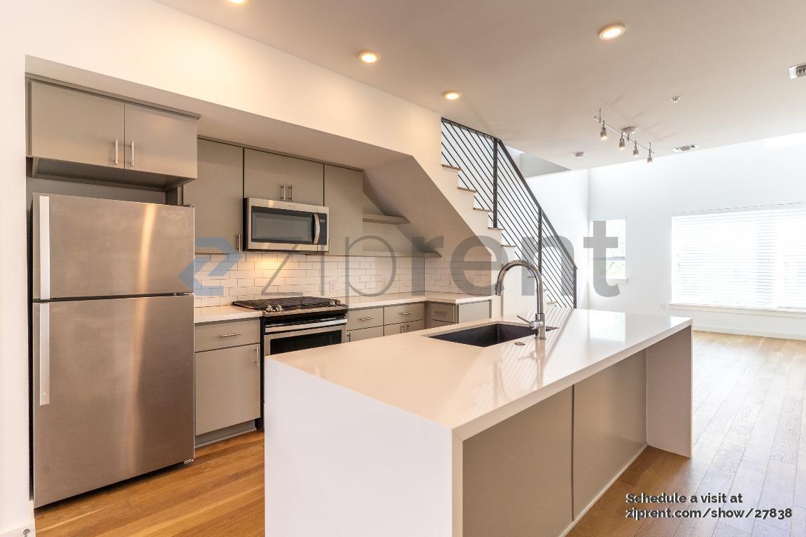 Building Photo - 2002 E 7th St