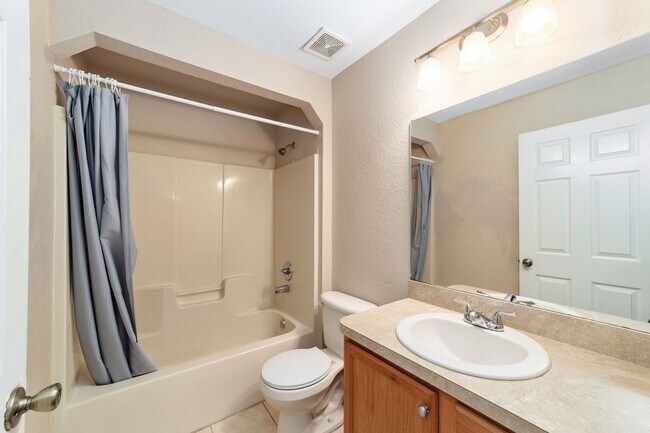 Building Photo - Peaceful 3-Bedroom Home with Open Floor Plan & Two-Car Garage in Rainbow Lakes Estates!